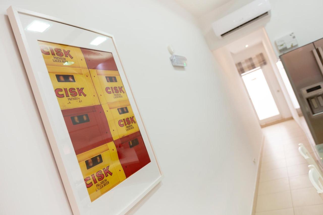 Dc36 -Spacious&Stylish 3 Bedroom Flat. Prime Zone เมลลิฮา ภายนอก รูปภาพ