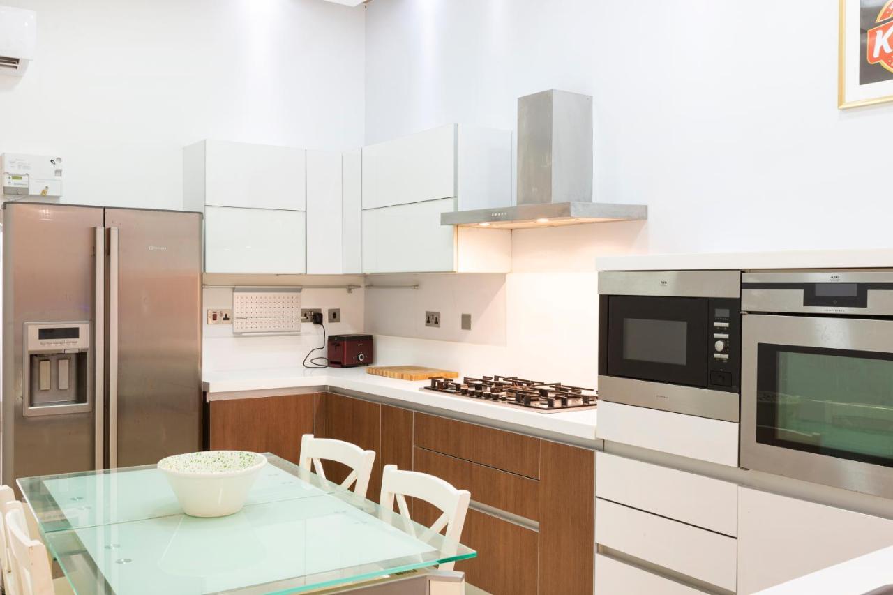 Dc36 -Spacious&Stylish 3 Bedroom Flat. Prime Zone เมลลิฮา ภายนอก รูปภาพ